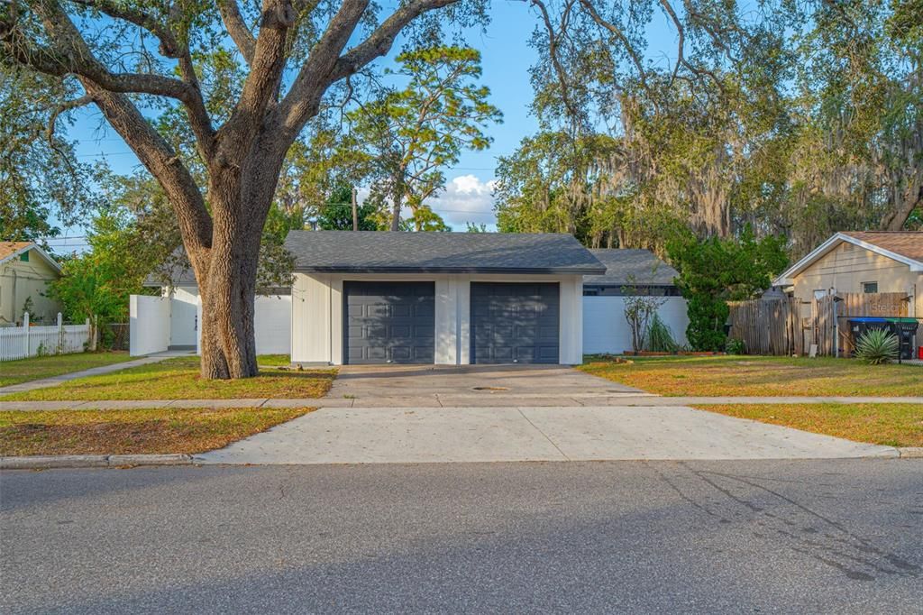 For Sale: $397,900 (4 beds, 2 baths, 1566 Square Feet)