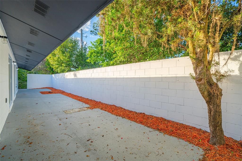 For Sale: $397,900 (4 beds, 2 baths, 1566 Square Feet)