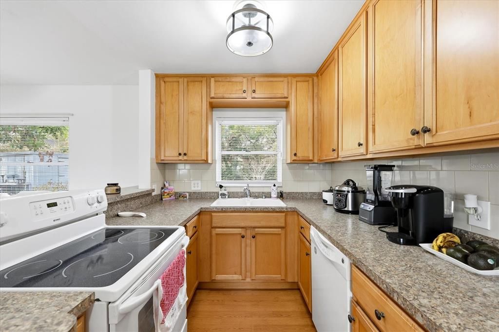 En Venta: $390,000 (3 camas, 1 baños, 1030 Pies cuadrados)