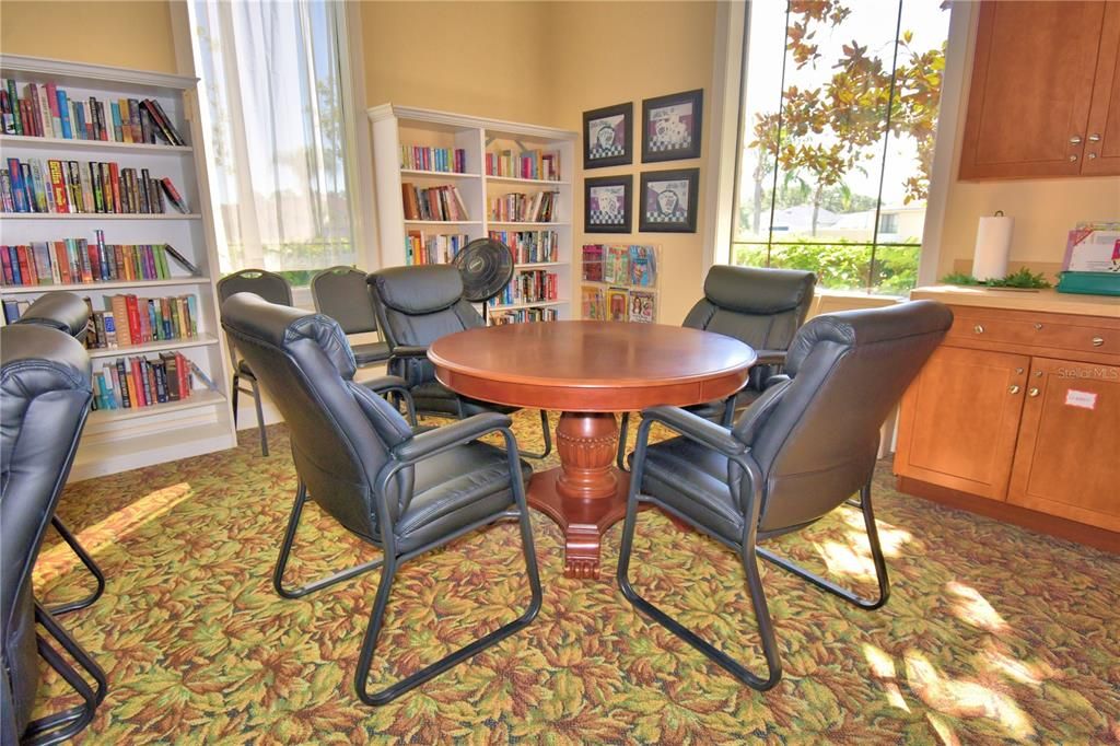 待售: $225,000 (2 贝兹, 2 浴室, 1164 平方英尺)