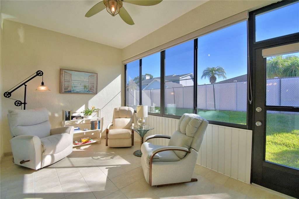 待售: $225,000 (2 贝兹, 2 浴室, 1164 平方英尺)