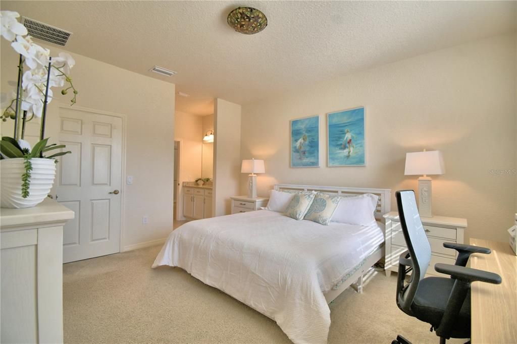 待售: $225,000 (2 贝兹, 2 浴室, 1164 平方英尺)