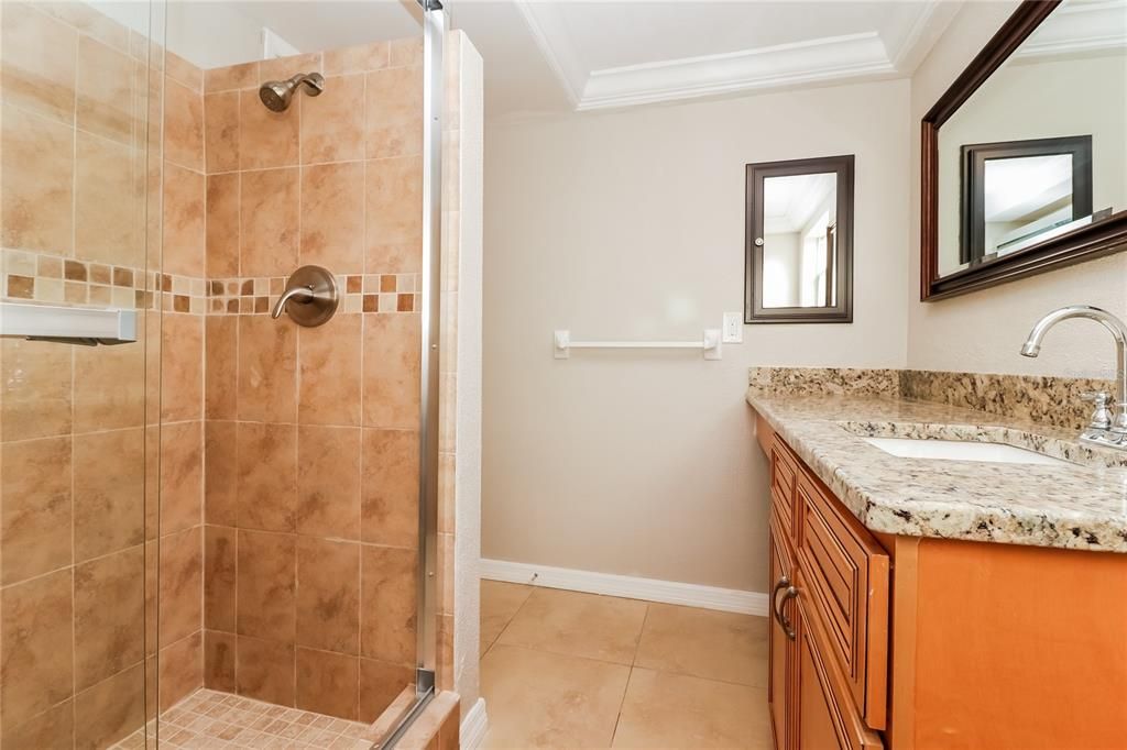 В аренду: $2,170 (3 спален, 2 ванн, 1783 Квадратных фут)