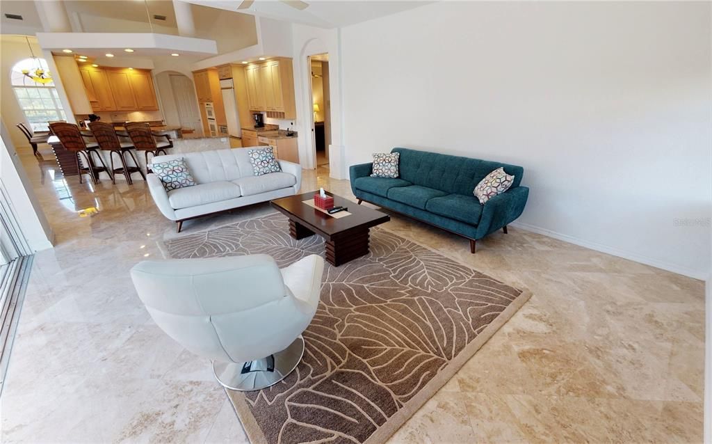 出租: $6,900 (4 贝兹, 3 浴室, 3249 平方英尺)