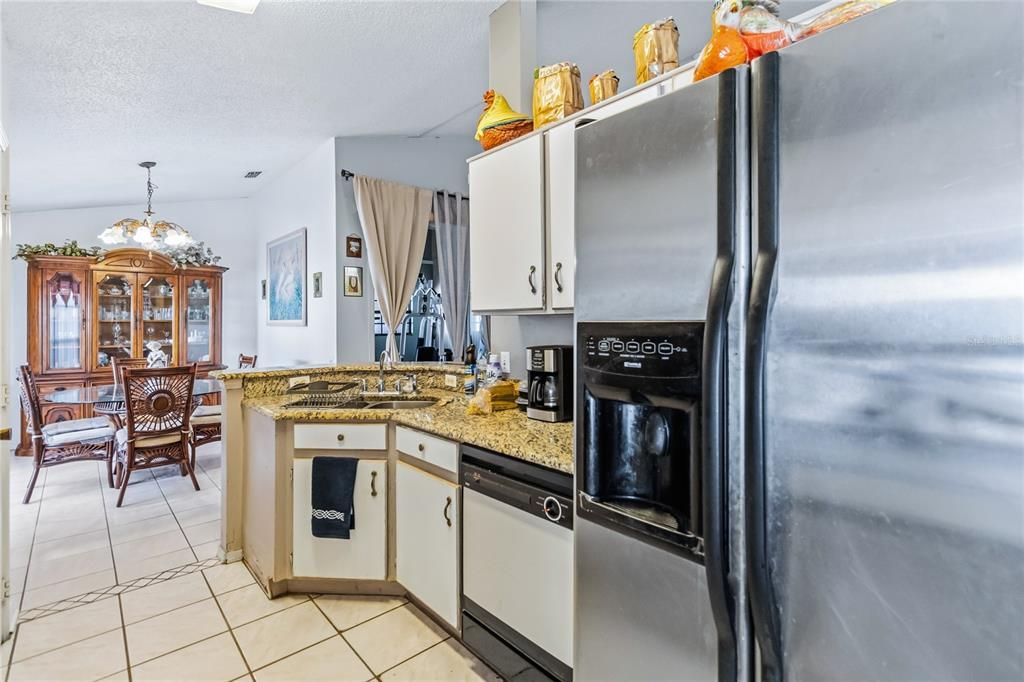 For Sale: $344,999 (3 beds, 2 baths, 1308 Square Feet)