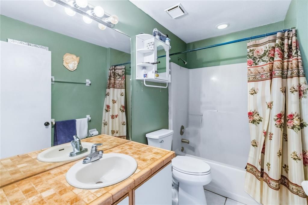 For Sale: $344,999 (3 beds, 2 baths, 1308 Square Feet)