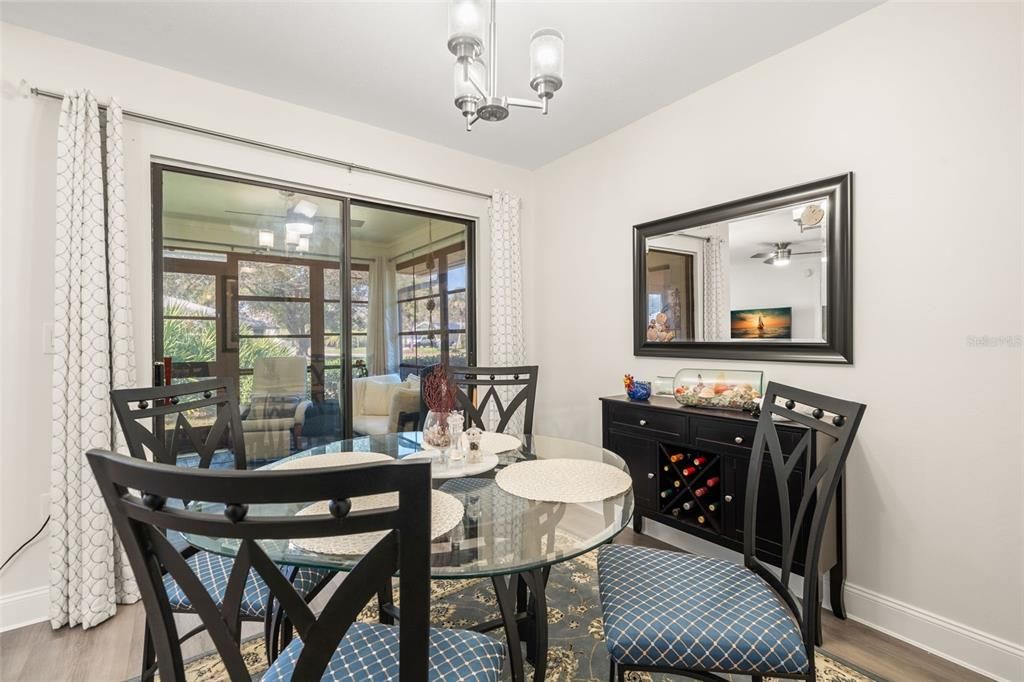 For Sale: $249,900 (2 beds, 2 baths, 1020 Square Feet)