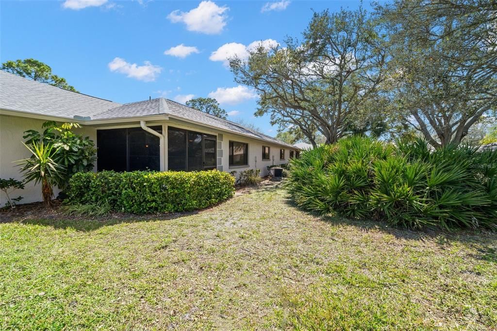 For Sale: $249,900 (2 beds, 2 baths, 1020 Square Feet)