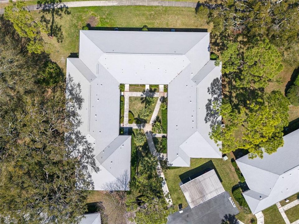 For Sale: $249,900 (2 beds, 2 baths, 1020 Square Feet)