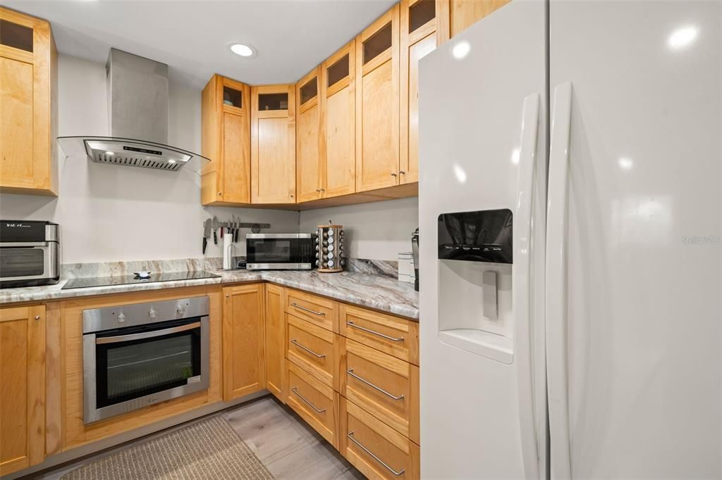 For Sale: $249,900 (2 beds, 2 baths, 1020 Square Feet)