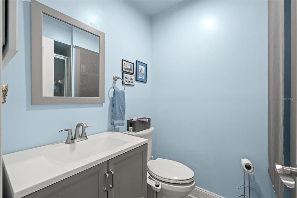 For Sale: $249,900 (2 beds, 2 baths, 1020 Square Feet)