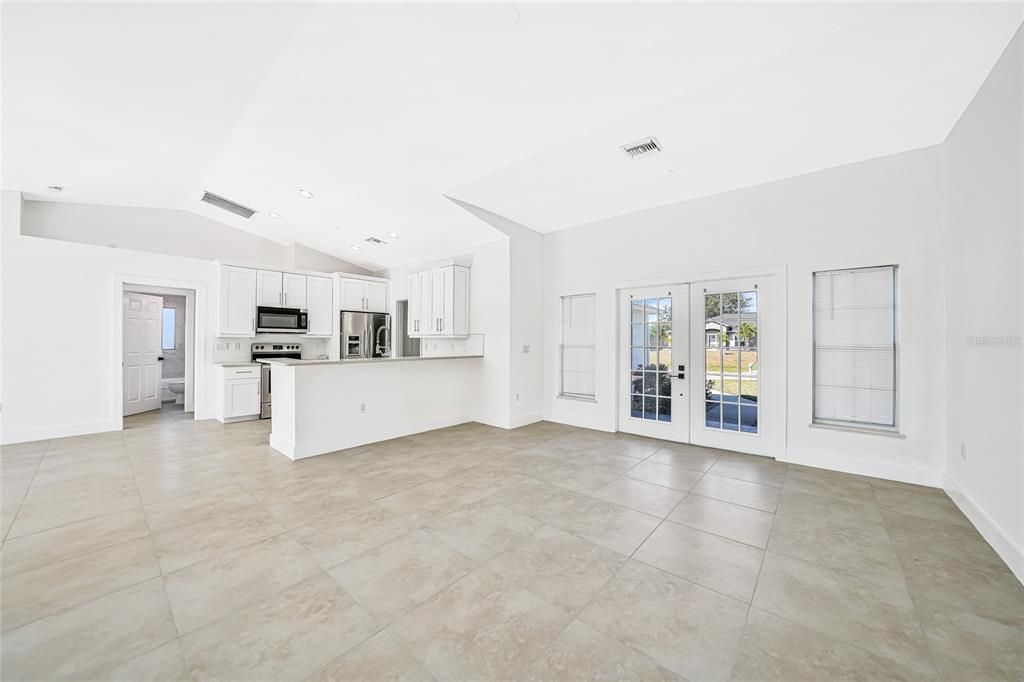 待售: $329,900 (3 贝兹, 2 浴室, 1524 平方英尺)