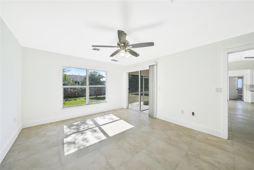 待售: $329,900 (3 贝兹, 2 浴室, 1524 平方英尺)