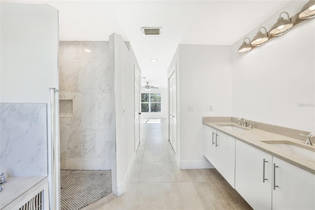 待售: $329,900 (3 贝兹, 2 浴室, 1524 平方英尺)