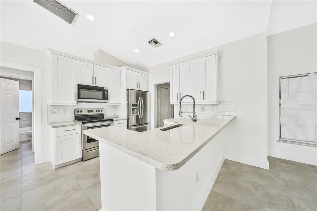 待售: $329,900 (3 贝兹, 2 浴室, 1524 平方英尺)