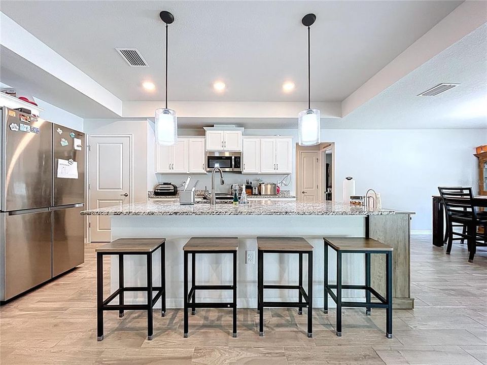 For Sale: $379,000 (3 beds, 2 baths, 1850 Square Feet)