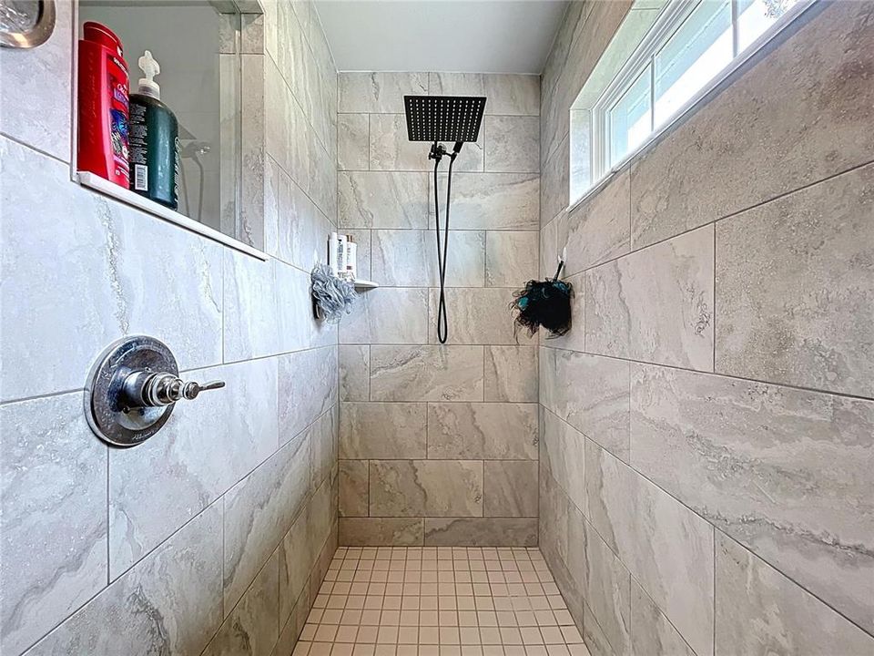 For Sale: $379,000 (3 beds, 2 baths, 1850 Square Feet)