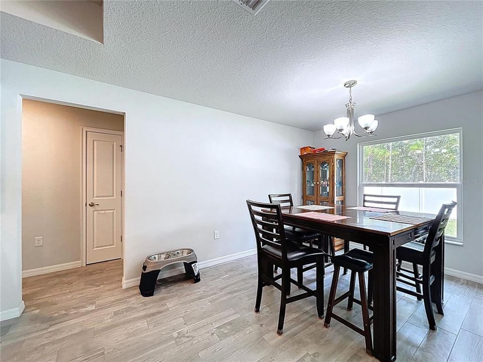 For Sale: $379,000 (3 beds, 2 baths, 1850 Square Feet)