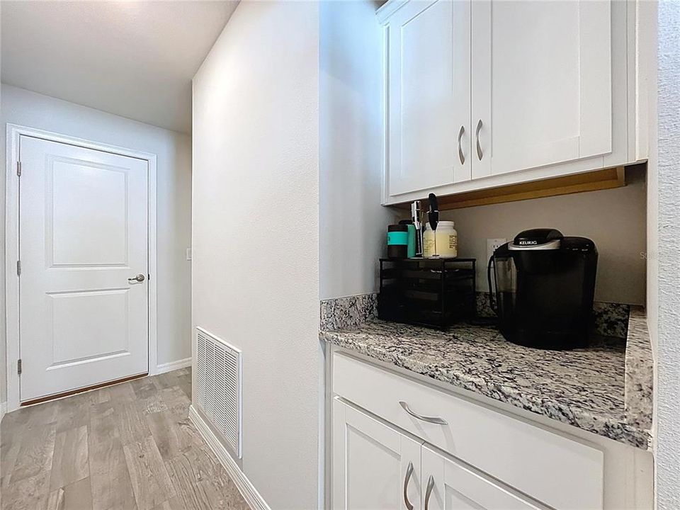 For Sale: $379,000 (3 beds, 2 baths, 1850 Square Feet)