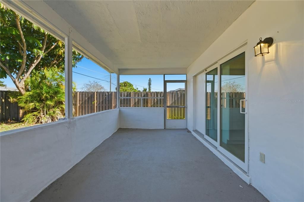 На продажу: $449,900 (3 спален, 2 ванн, 1360 Квадратных фут)