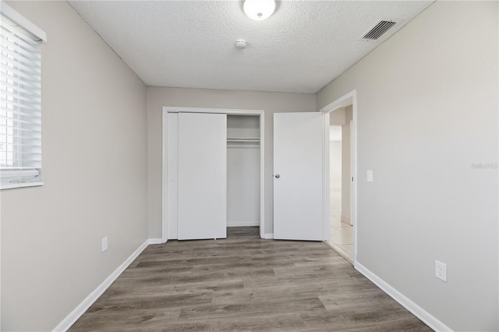 На продажу: $449,900 (3 спален, 2 ванн, 1360 Квадратных фут)