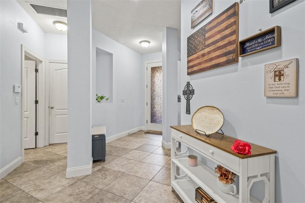 En Venta: $465,000 (3 camas, 2 baños, 2284 Pies cuadrados)