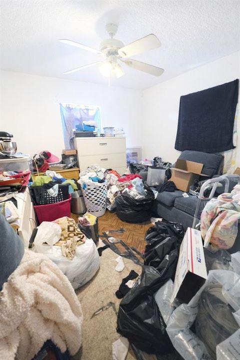 For Sale: $300,000 (3 beds, 2 baths, 1510 Square Feet)