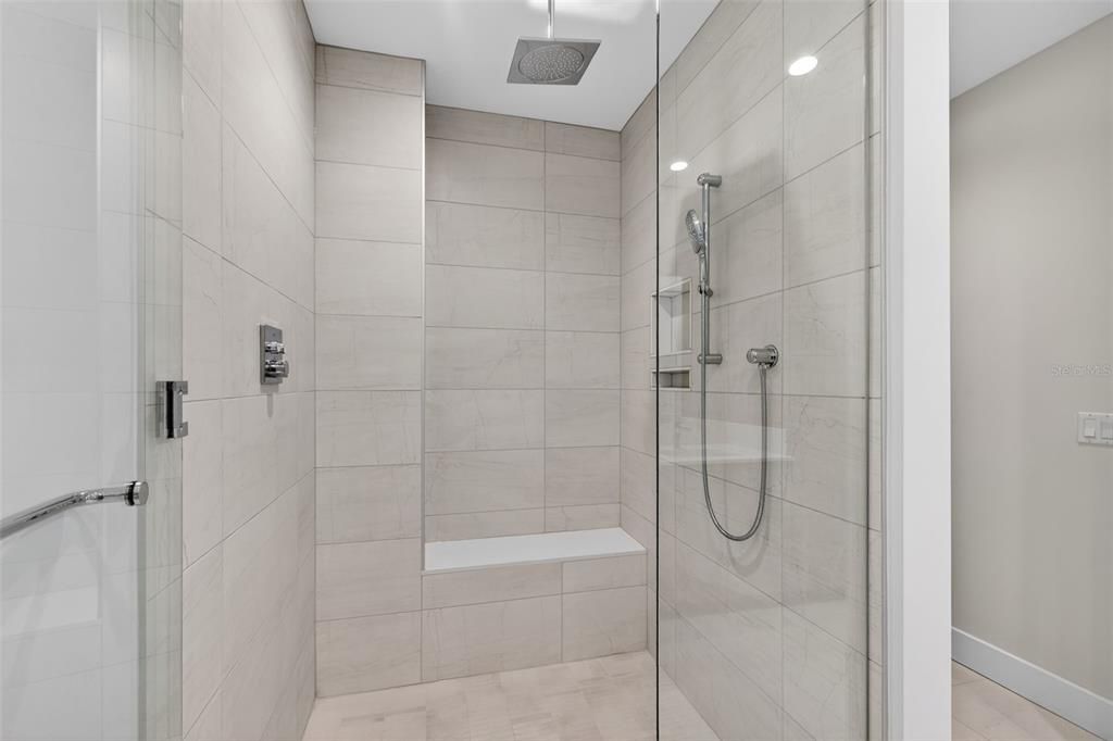 待售: $1,149,900 (2 贝兹, 2 浴室, 1339 平方英尺)