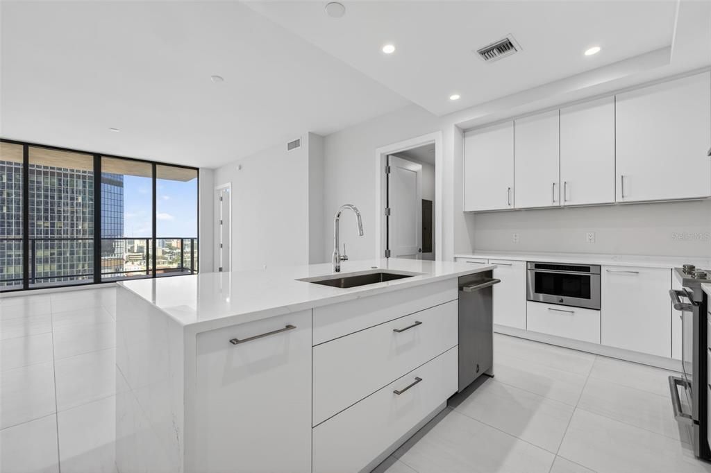 待售: $1,149,900 (2 贝兹, 2 浴室, 1339 平方英尺)