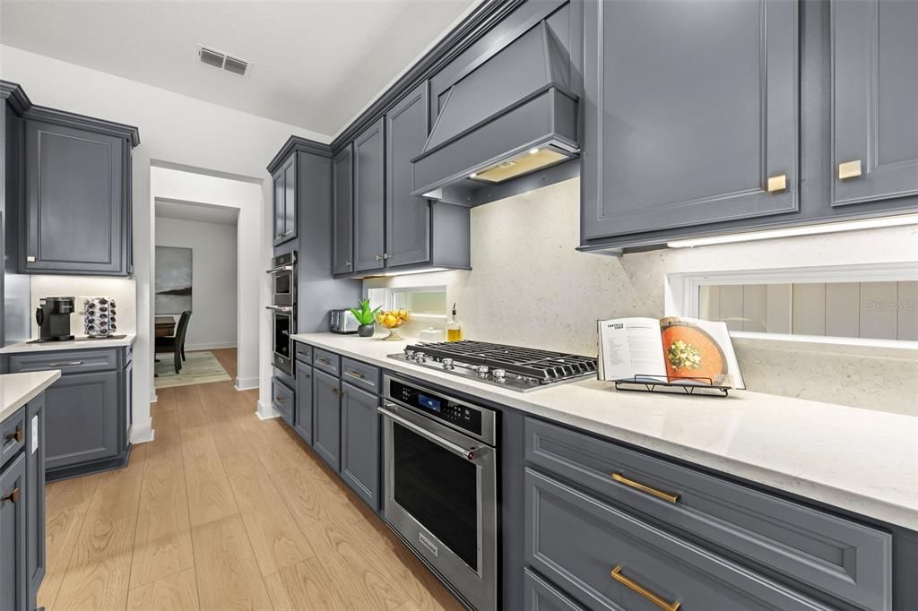 En Venta: $884,990 (4 camas, 4 baños, 4272 Pies cuadrados)