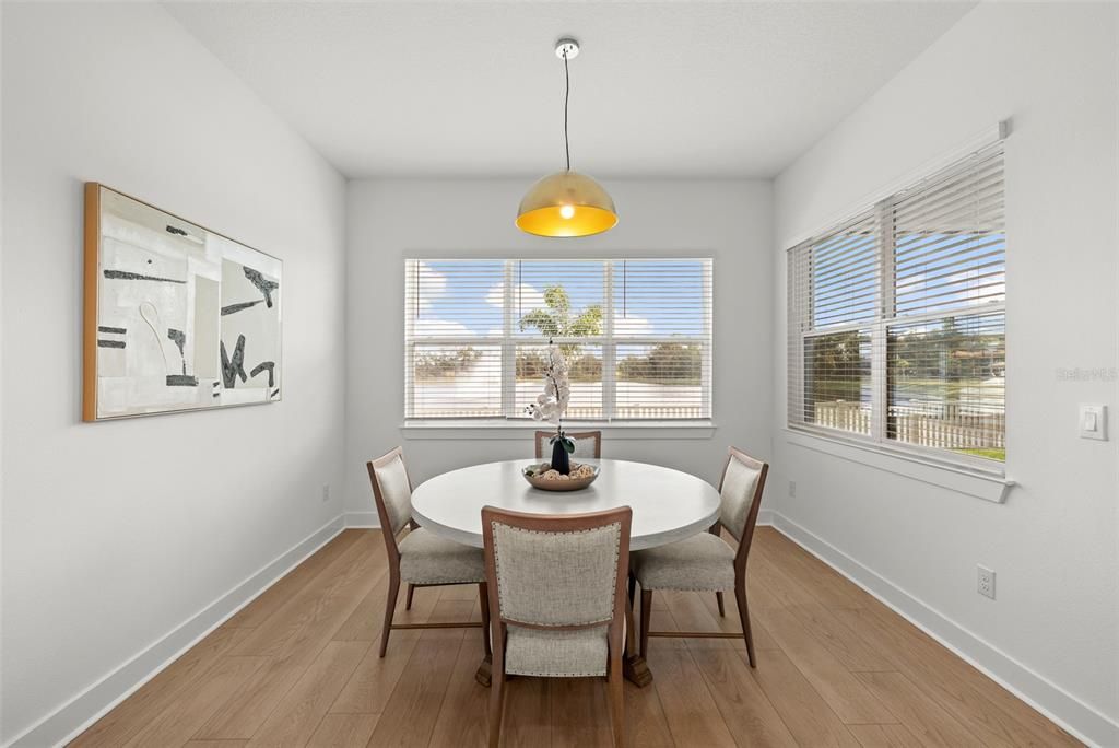 En Venta: $884,990 (4 camas, 4 baños, 4272 Pies cuadrados)