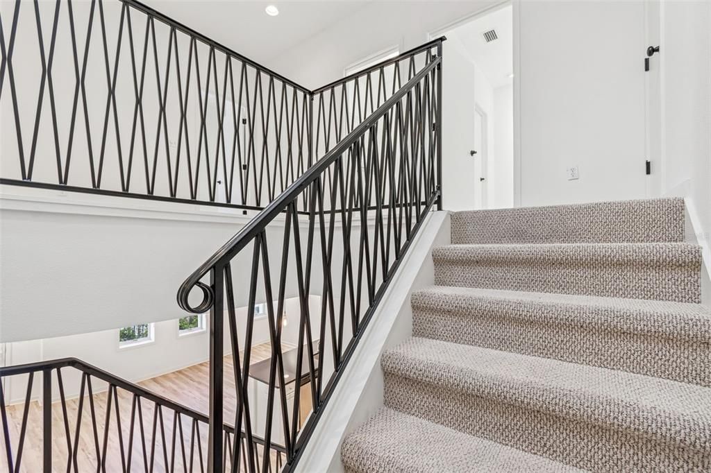 En Venta: $965,000 (3 camas, 3 baños, 1667 Pies cuadrados)