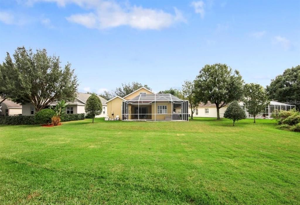 For Rent: $3,200 (4 beds, 3 baths, 2432 Square Feet)