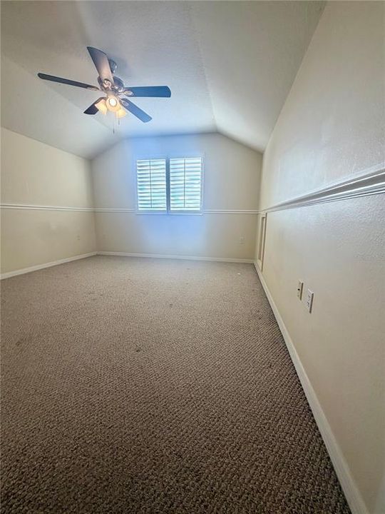 For Rent: $3,200 (4 beds, 3 baths, 2432 Square Feet)