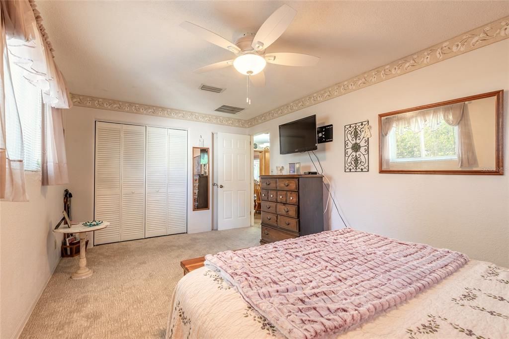 待售: $319,900 (2 贝兹, 2 浴室, 1780 平方英尺)