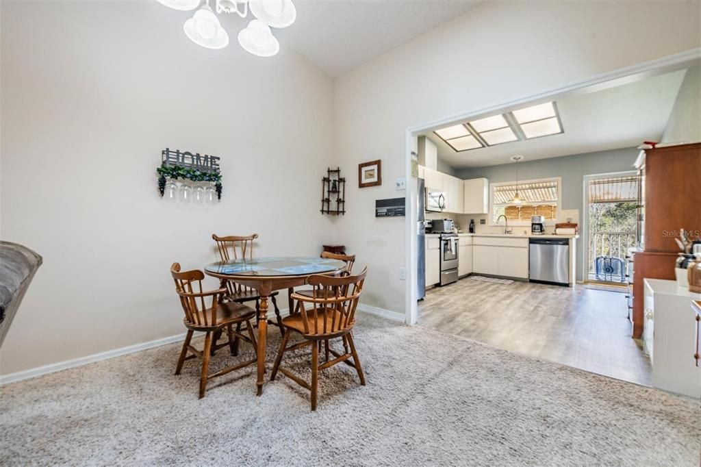 En Venta: $330,000 (3 camas, 2 baños, 1500 Pies cuadrados)