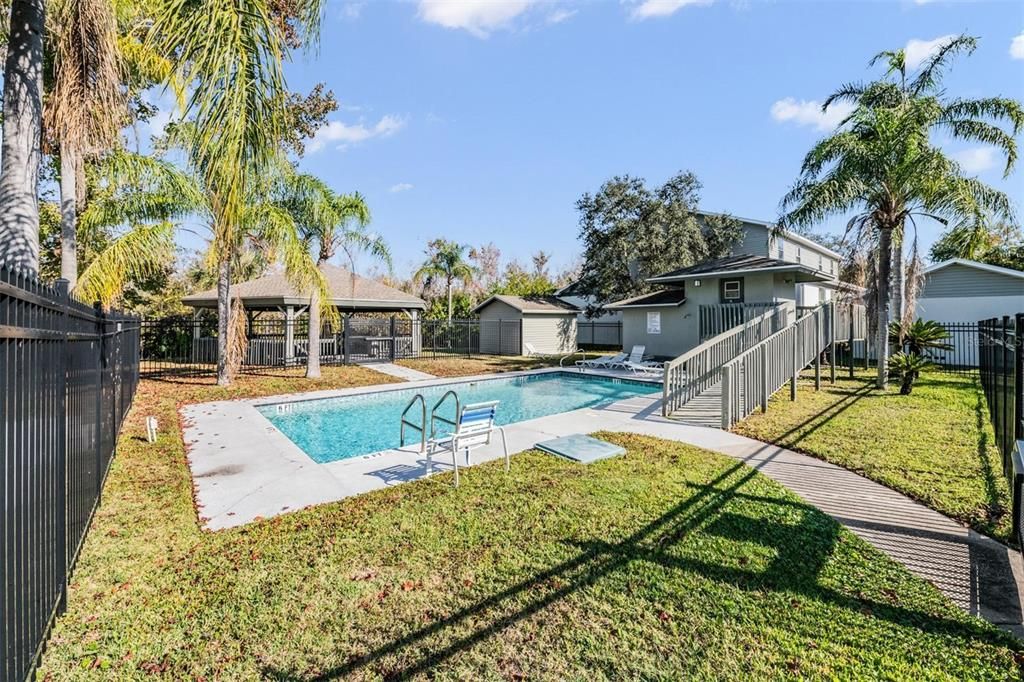 En Venta: $330,000 (3 camas, 2 baños, 1500 Pies cuadrados)