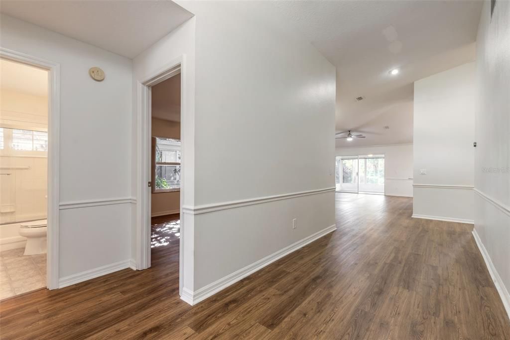 На продажу: $349,900 (3 спален, 2 ванн, 1672 Квадратных фут)