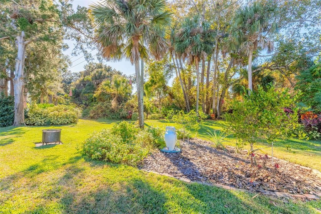 На продажу: $349,900 (3 спален, 2 ванн, 1672 Квадратных фут)