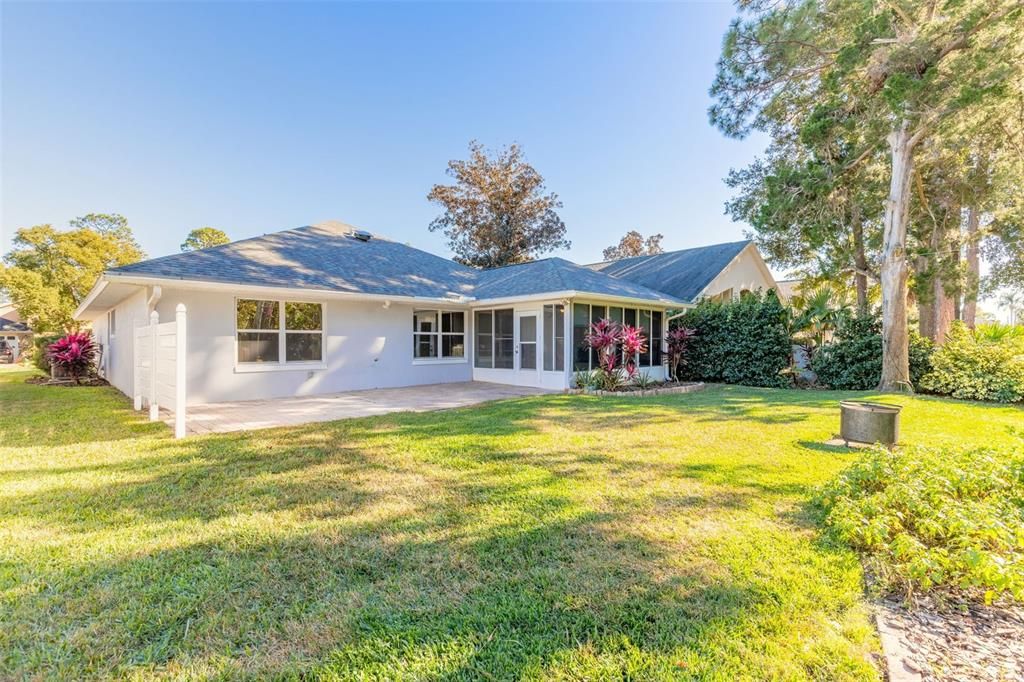 На продажу: $349,900 (3 спален, 2 ванн, 1672 Квадратных фут)