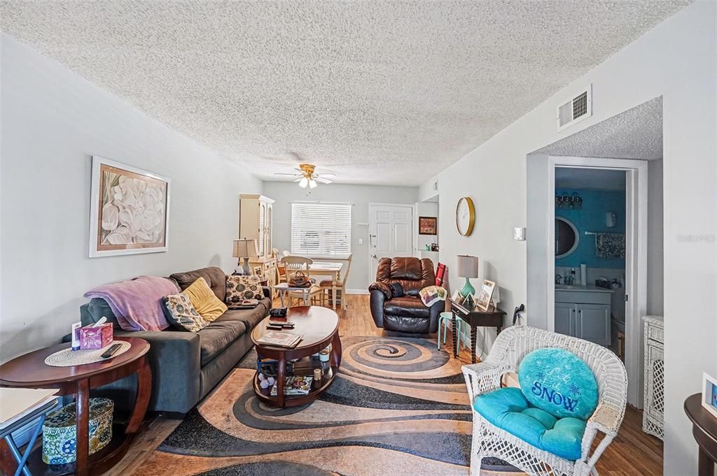 En Venta: $117,000 (1 camas, 1 baños, 683 Pies cuadrados)