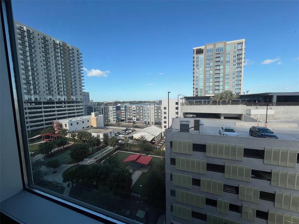 For Rent: $2,000 (2 beds, 1 baths, 1050 Square Feet)