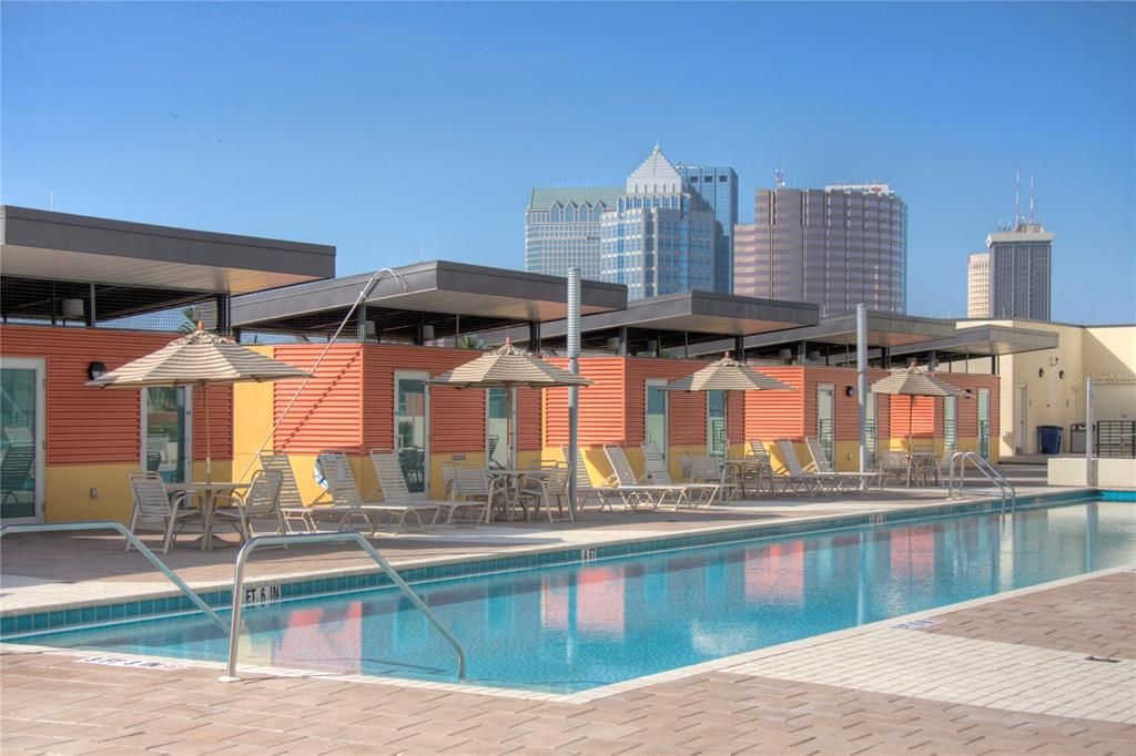 For Rent: $2,000 (2 beds, 1 baths, 1050 Square Feet)