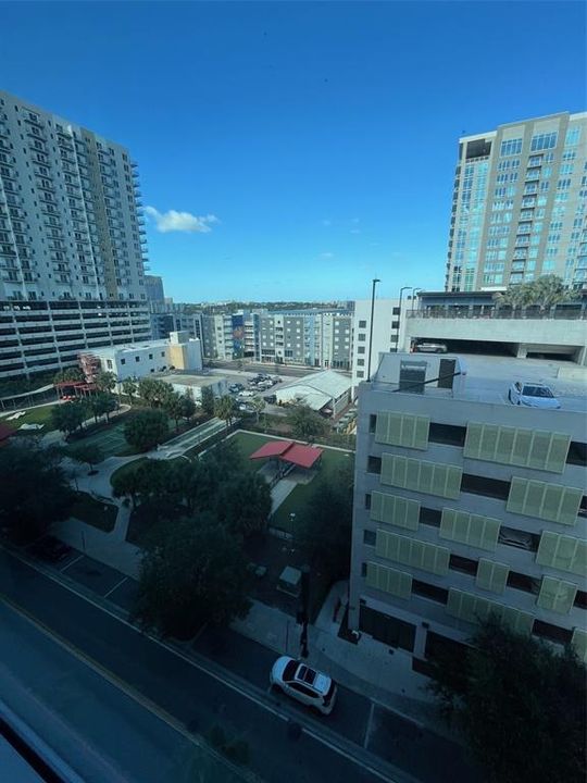 For Rent: $2,000 (2 beds, 1 baths, 1050 Square Feet)