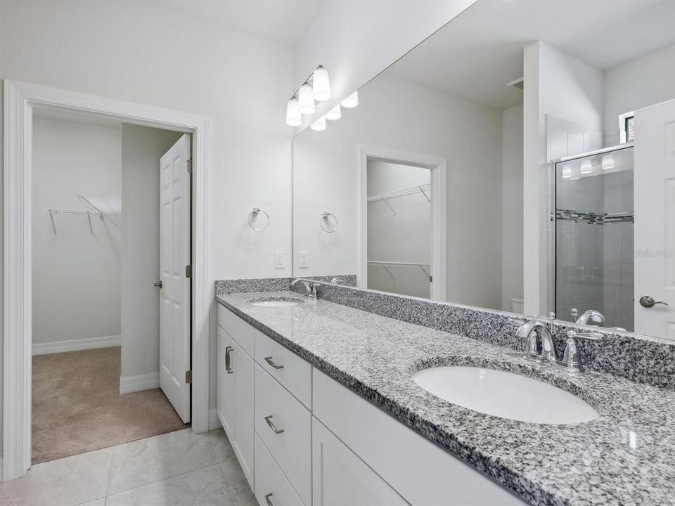 待售: $399,000 (2 贝兹, 2 浴室, 1436 平方英尺)