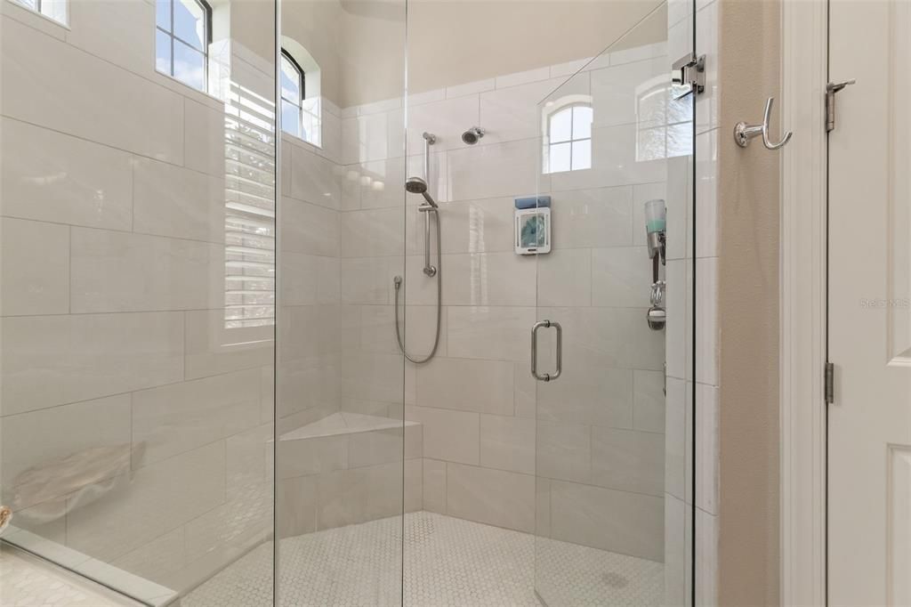 En Venta: $2,150,000 (3 camas, 3 baños, 3639 Pies cuadrados)