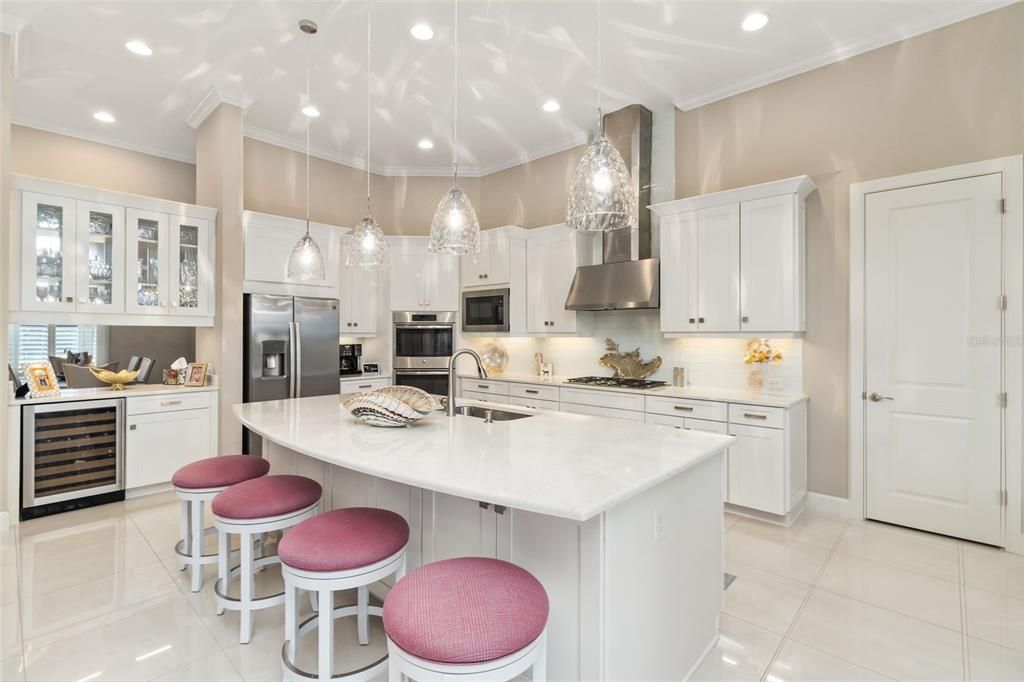 En Venta: $2,150,000 (3 camas, 3 baños, 3639 Pies cuadrados)