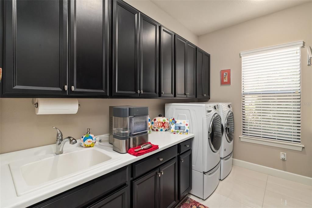 En Venta: $2,150,000 (3 camas, 3 baños, 3639 Pies cuadrados)