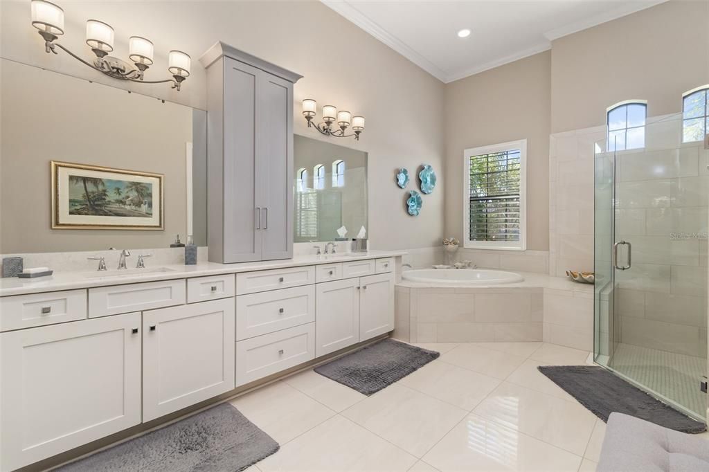 En Venta: $2,150,000 (3 camas, 3 baños, 3639 Pies cuadrados)