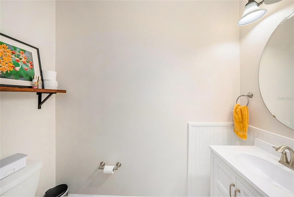 待售: $390,000 (3 贝兹, 2 浴室, 2303 平方英尺)